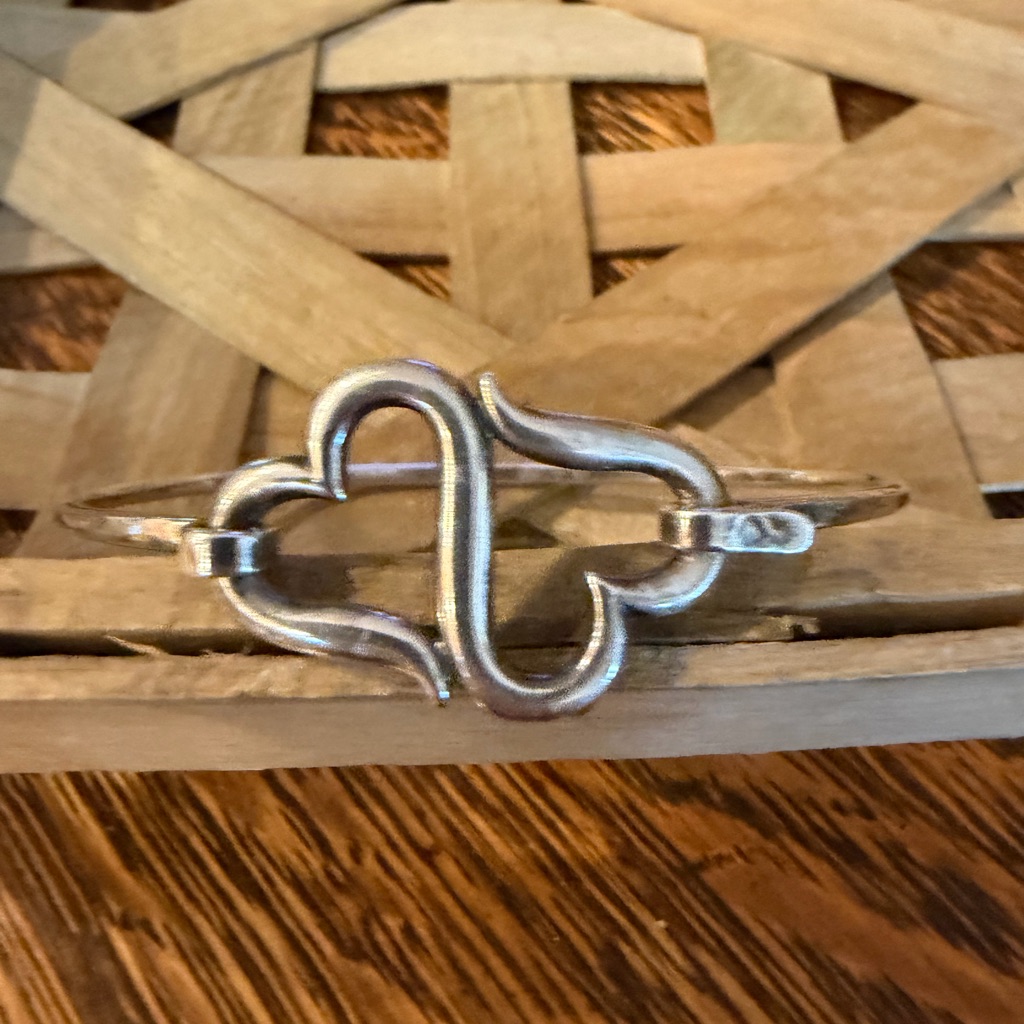 James Avery Silver Infinity Heart Bracelet 99$